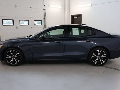 Used 2023 Volvo S60 B5 Core AWD/4WD image 4