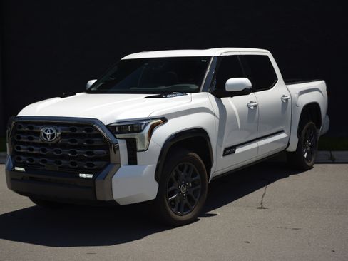 Used 2023 Toyota Tundra Platinum AWD/4WD image 43