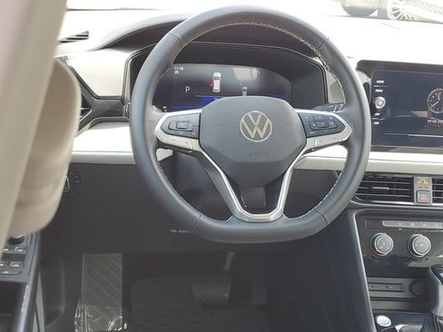 Certified 2025 Volkswagen Taos S FWD image 11