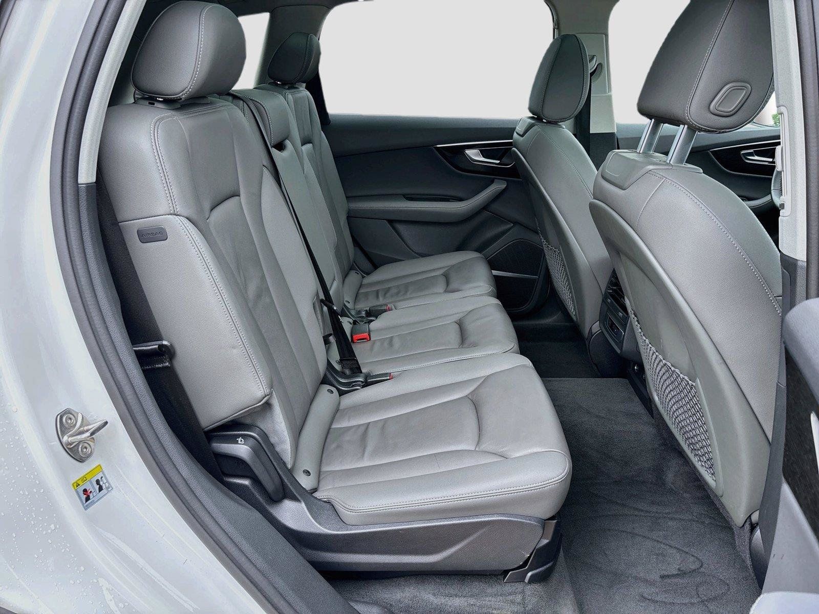 Used 2025 Audi Q7 3.0T Premium Plus AWD/4WD image 29