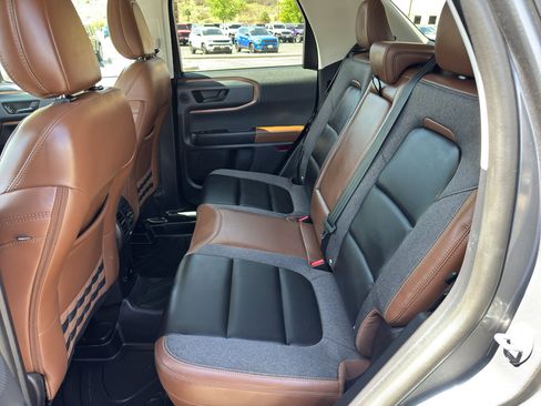 Used 2024 Ford Bronco Sport Outer Banks w/ Tech Package AWD/4WD image 15