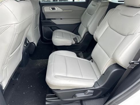New 2026 Ford Explorer Active w/ Active Comfort Package image 18