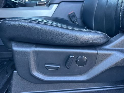 Used 2022 Ford F250 Lariat w/ Lariat Value Package image 13