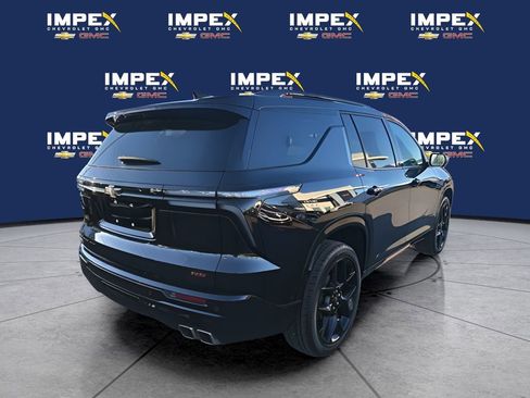 Used 2024 Chevrolet Traverse RS w/ LPO, Floor Liner Package AWD/4WD image 6
