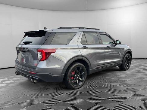 Used 2022 Ford Explorer ST w/ Equipment Group 401A image 4
