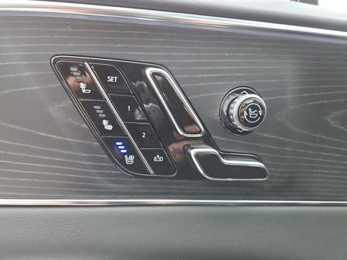 Used 2024 Cadillac Lyriq Sport image 11