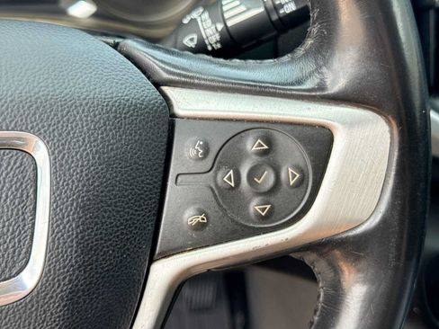 Used 2019 GMC Terrain SLE w/ Driver Convenience Package FWD image 23