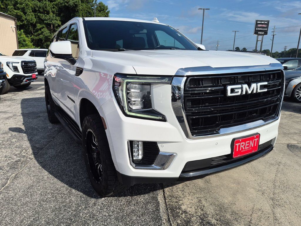 Used 2022 GMC Yukon SLE w/ Gmc Pro Safety Plus Package AWD/4WD image 5