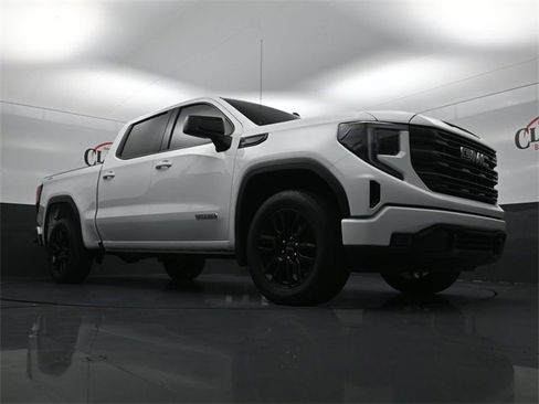 Used 2024 GMC Sierra 1500 Elevation image 28