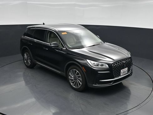 Used 2023 Lincoln Corsair Reserve w/ Equipment Group 201A FWD image 33