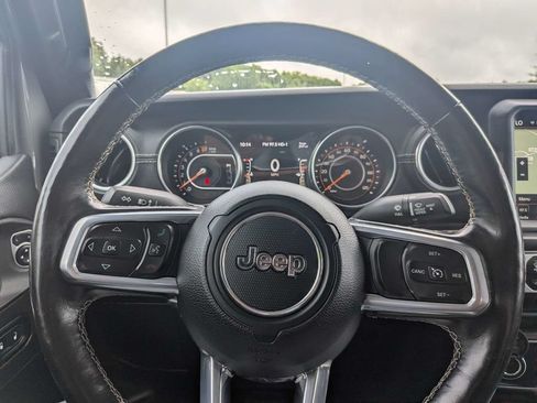 Used 2020 Jeep Gladiator Overland AWD/4WD image 27