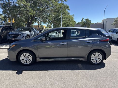 Certified 2025 Nissan Leaf S FWD image 4