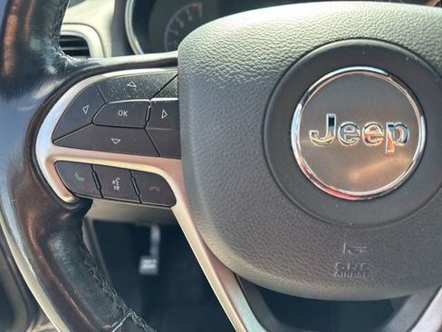 Used 2020 Jeep Grand Cherokee Limited w/ Luxury Group II image 40