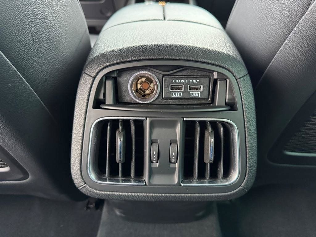 Used 2019 Maserati Levante AWD/4WD image 35