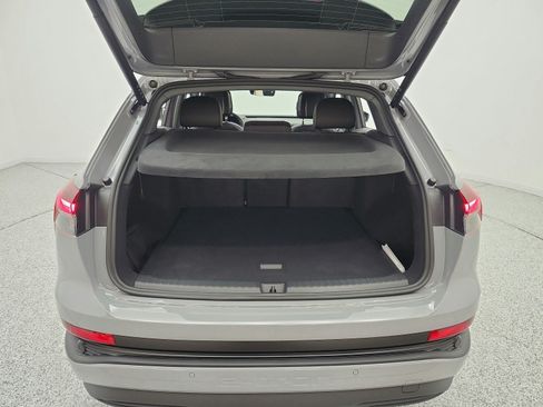 Used 2025 Audi Q4 e-tron Premium Plus RWD image 17