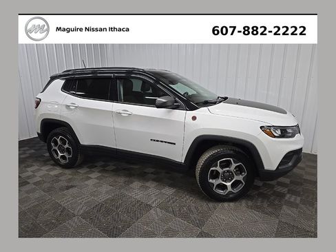 Used 2022 Jeep Compass Trailhawk w/ Trailhawk Convenience Group AWD/4WD image 1