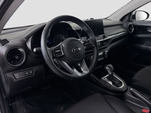 Used 2019 Kia Forte S image 9