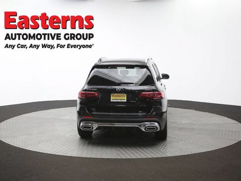 Used 2022 Mercedes-Benz GLB 250 4MATIC w/ AMG Line image 37