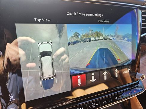 Used 2024 Jeep Grand Wagoneer L Series III w/ Rear Seat Video Group 1 image 16