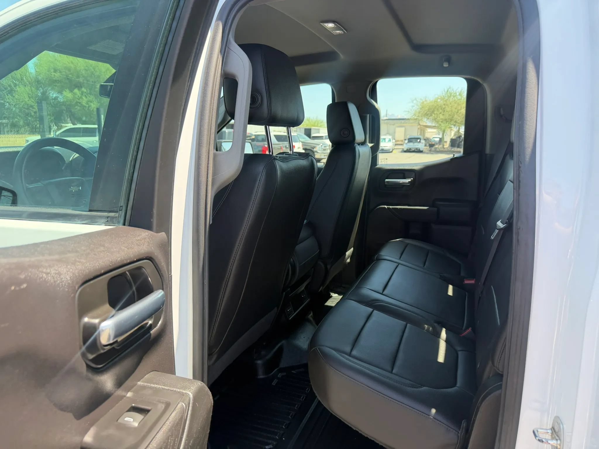 Used 2020 Chevrolet Silverado 1500 W/T w/ Trailering Package AWD/4WD image 23