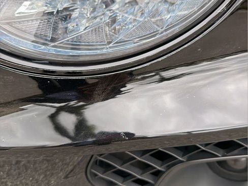 Used 2021 Bentley Bentayga image 12