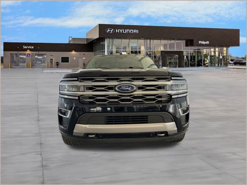 Used 2024 Ford Expedition Max Platinum image 6
