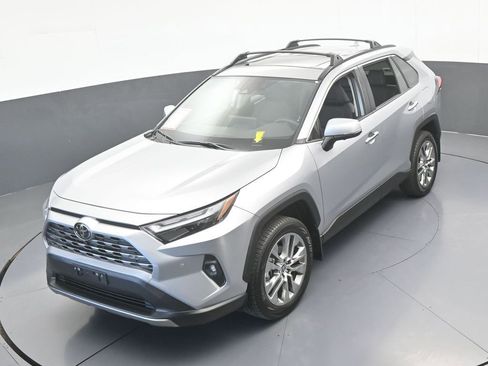 Used 2025 Toyota RAV4 Limited AWD/4WD image 55