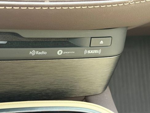Used 2019 Lexus LS 500 AWD image 24