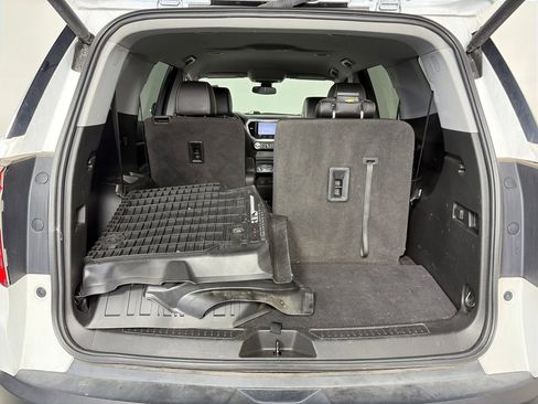 Used 2021 GMC Acadia SLT w/ Technology Package AWD/4WD image 26