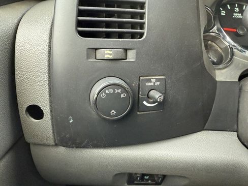 Used 2011 Chevrolet Silverado 3500 W/T image 24