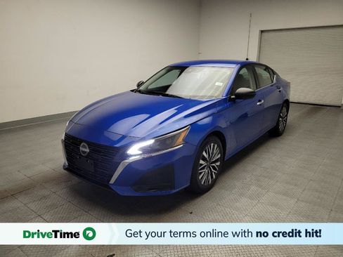 Used 2025 Nissan Altima 2.5 SV FWD image 1