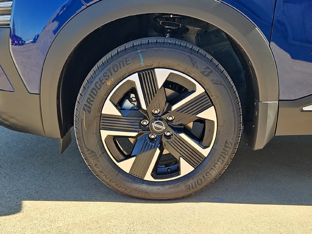New 2027 Nissan Kicks SV AWD/4WD image 28