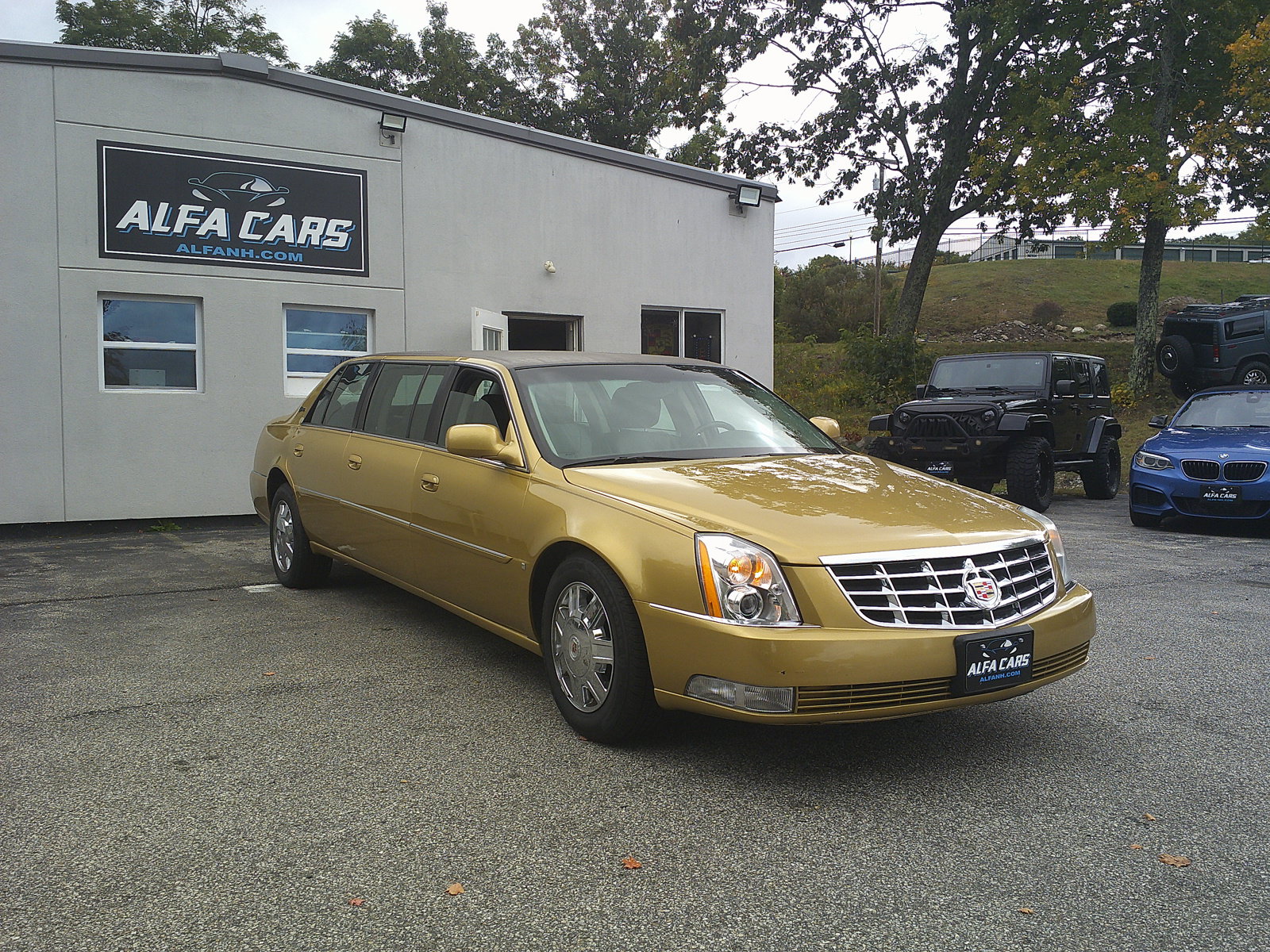 Used 2008 Cadillac DTS Limousine FWD image 3