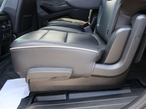 Used 2023 Chevrolet Traverse Premier w/ Redline Edition AWD/4WD image 22