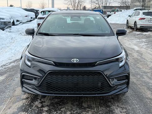 Used 2023 Toyota Corolla SE image 2