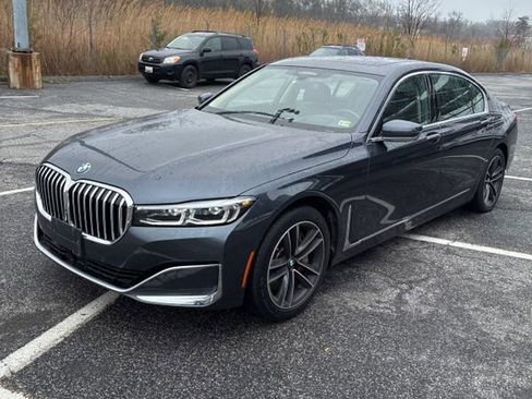 Used 2020 BMW 750i xDrive image 1