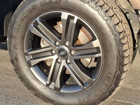 Used 2017 Ford F150 King Ranch w/ Equipment Group 601A Luxury image 7