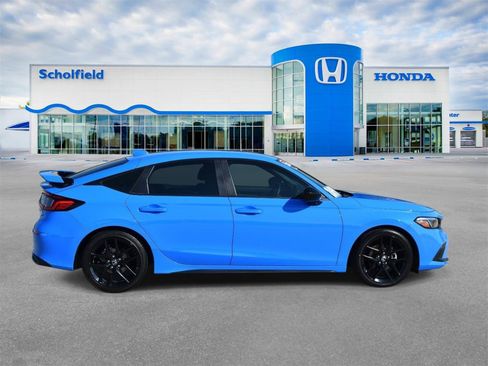 Used 2024 Honda Civic Sport image 2