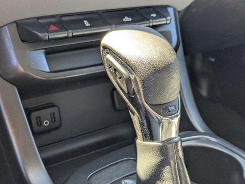 Used 2022 Chevrolet Colorado W/T w/ LPO, Power Package image 9