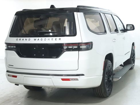 Used 2022 Jeep Grand Wagoneer Series II image 51