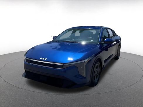 Used 2025 Kia K4 FWD image 8
