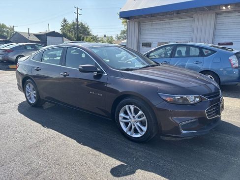 Used 2016 Chevrolet Malibu LT FWD image 3