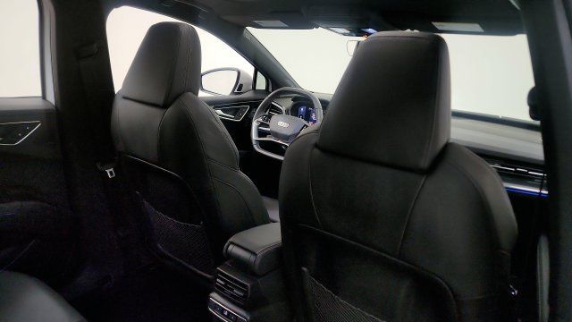 Used 2025 Audi Q4 e-tron Premium Plus w/ Premium Plus AWD/4WD image 41
