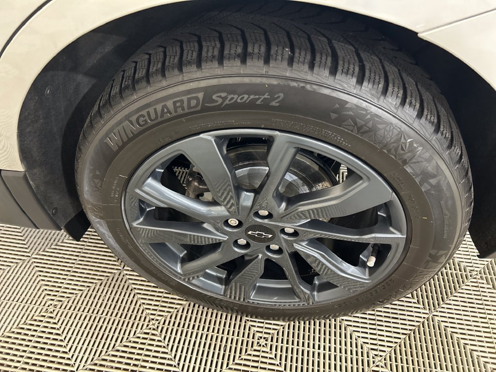 Used 2022 Chevrolet Equinox RS w/ RS Leather Package FWD image 10