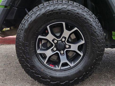 Used 2019 Jeep Wrangler Rubicon w/ Steel Bumper Group AWD/4WD image 9