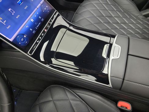 Used 2023 Mercedes-Benz S 580e 4MATIC Sedan image 11