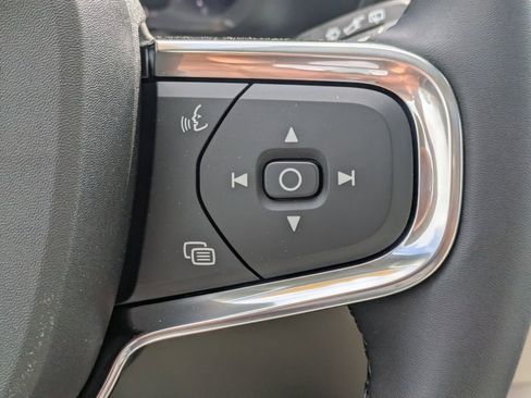 New 2026 Volvo XC40 B4 Plus w/ Climate Package image 28