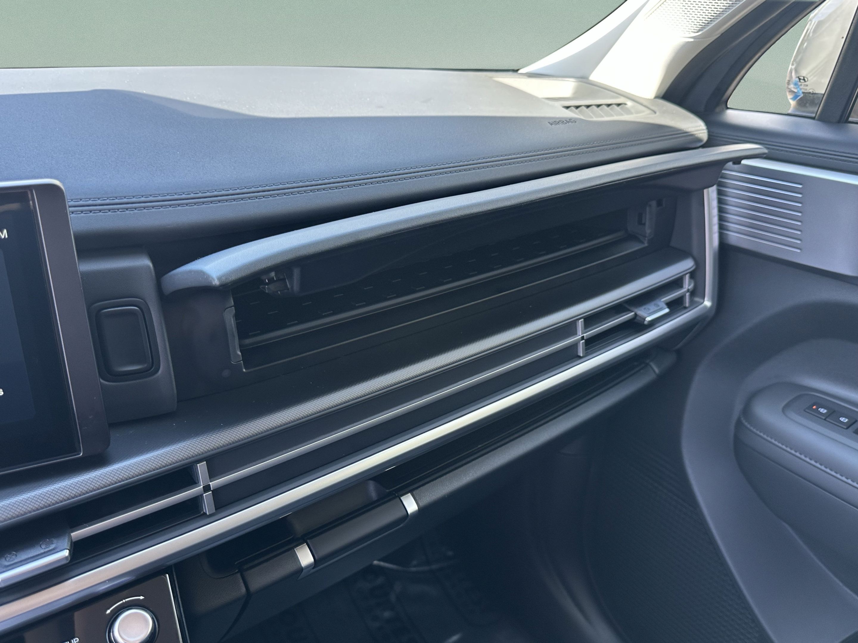 New 2027 Hyundai Santa Fe SEL FWD image 25