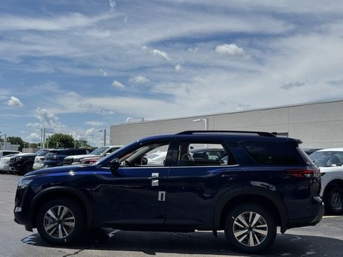 New 2026 Nissan Pathfinder SL AWD/4WD image 26