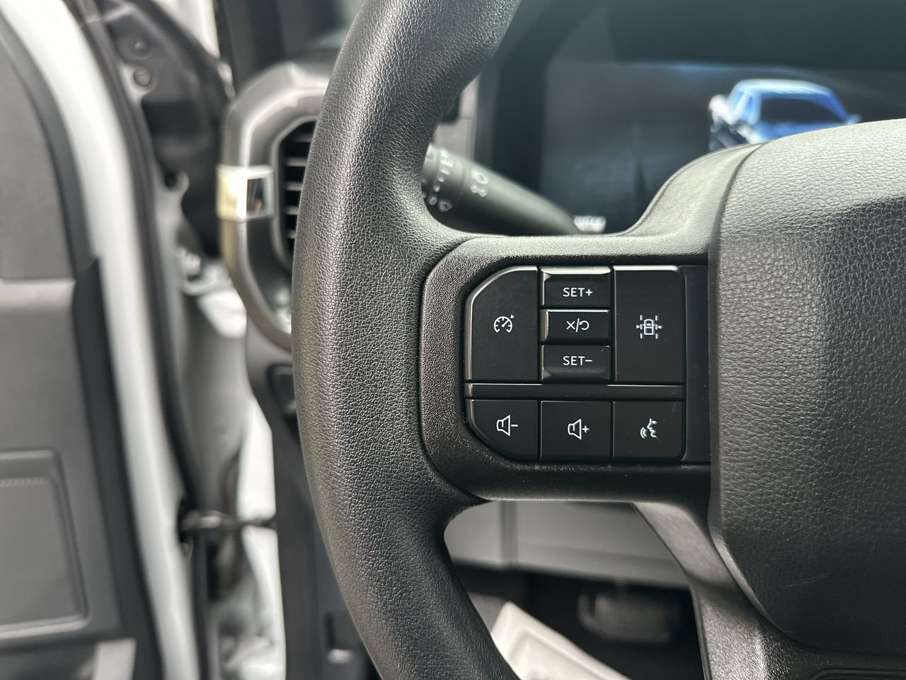 Used 2025 Ford F150 STX RWD image 6